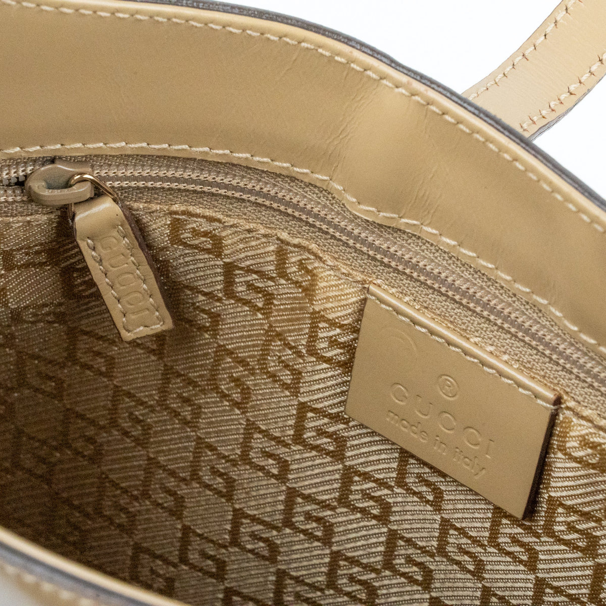 Gucci Jackie Shoulder Bag in Beige Gloss Leather - St. Luxe