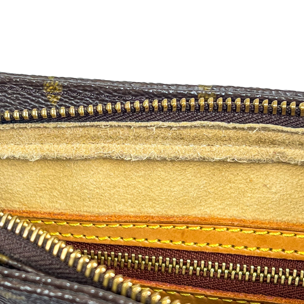 Louis Vuitton Looping MM Monogram Canvas Shoulder Bag - Saint Luxe