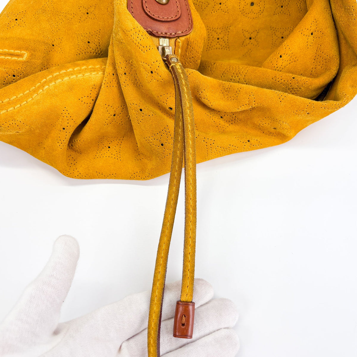 Louis Vuitton Onatah Hobo Bag Safran Suede - St. Luxe
